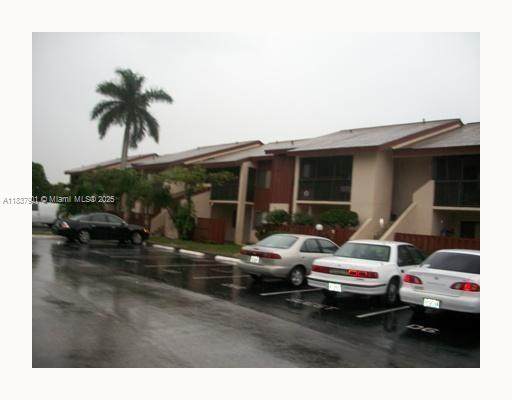 7921 Southgate Blvd - Photo 1
