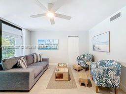 https://bt-photos.global.ssl.fastly.net/miami/orig_boomver_1_A11838457-2.jpg