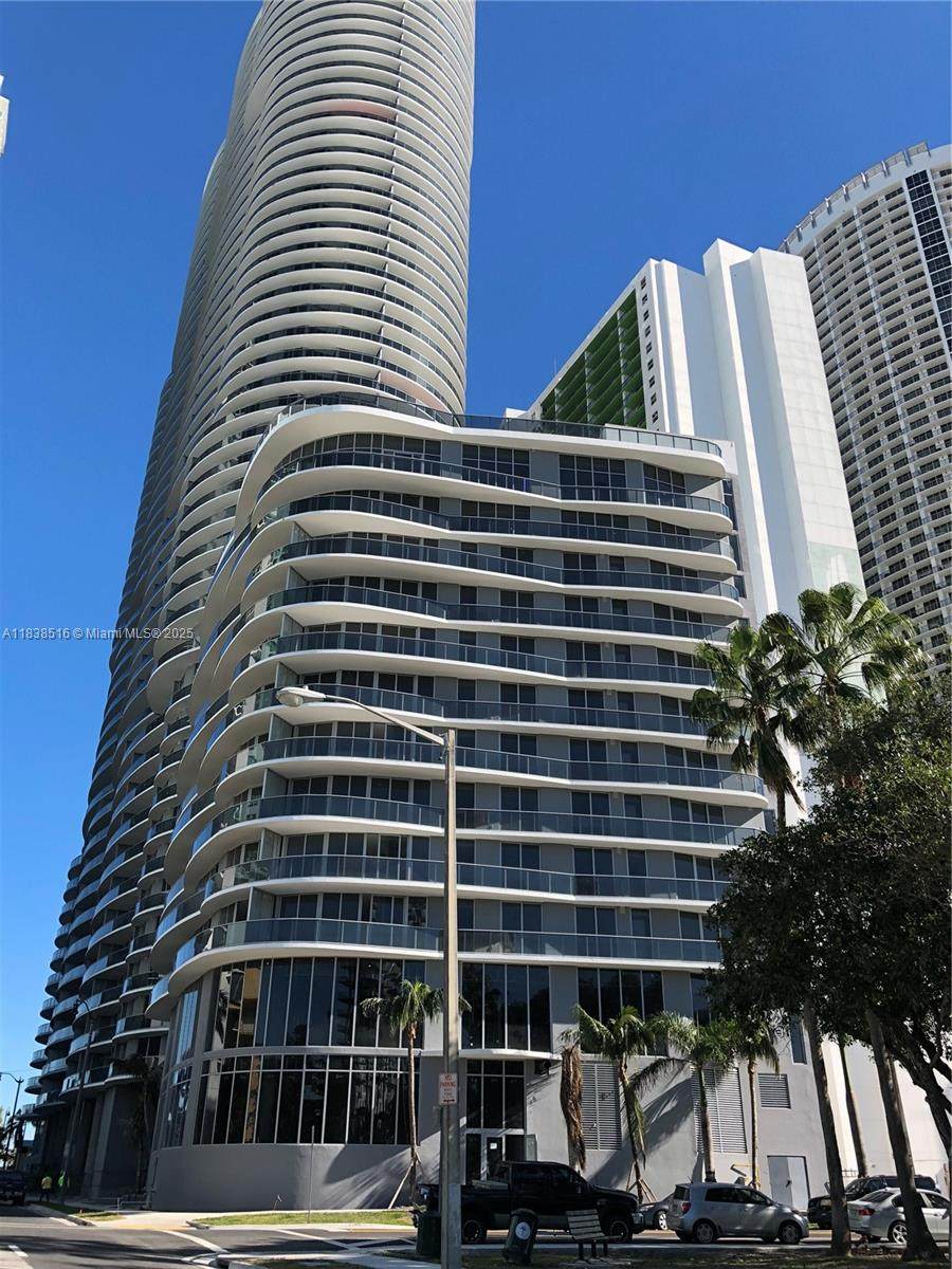 1000 Brickell Plz - Photo 1