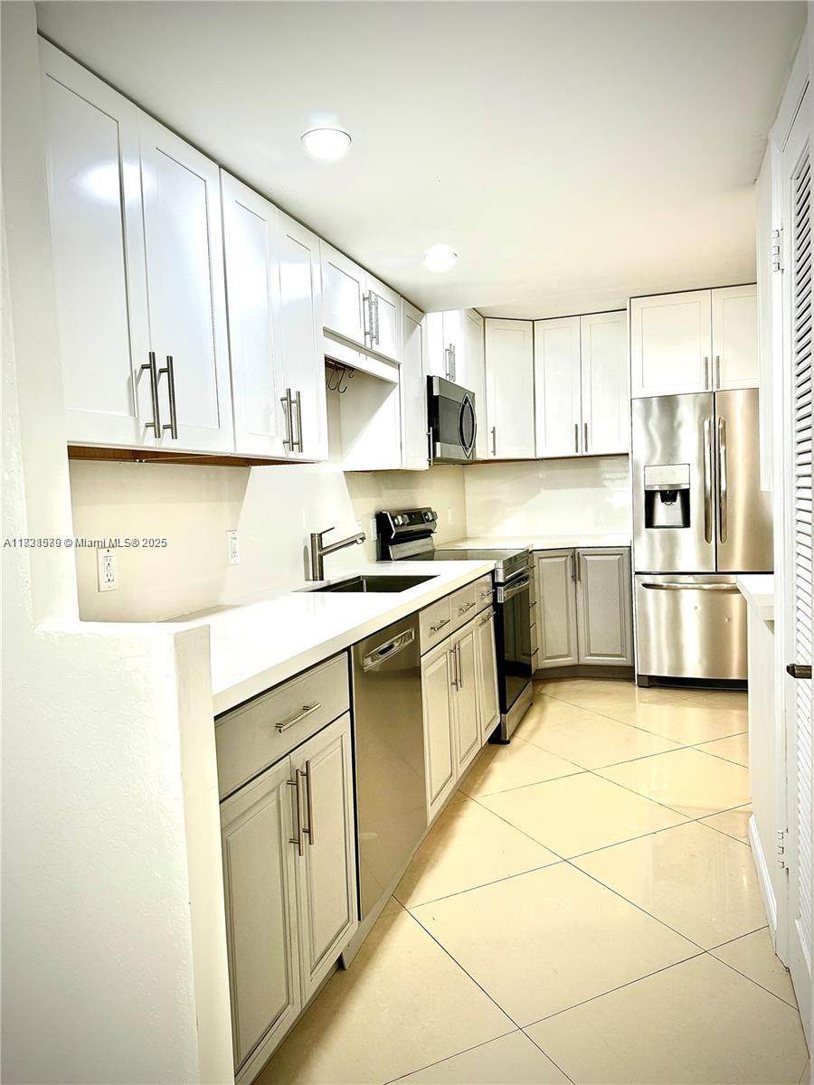 https://bt-photos.global.ssl.fastly.net/miami/1280_boomver_1_A11838579-2.jpg