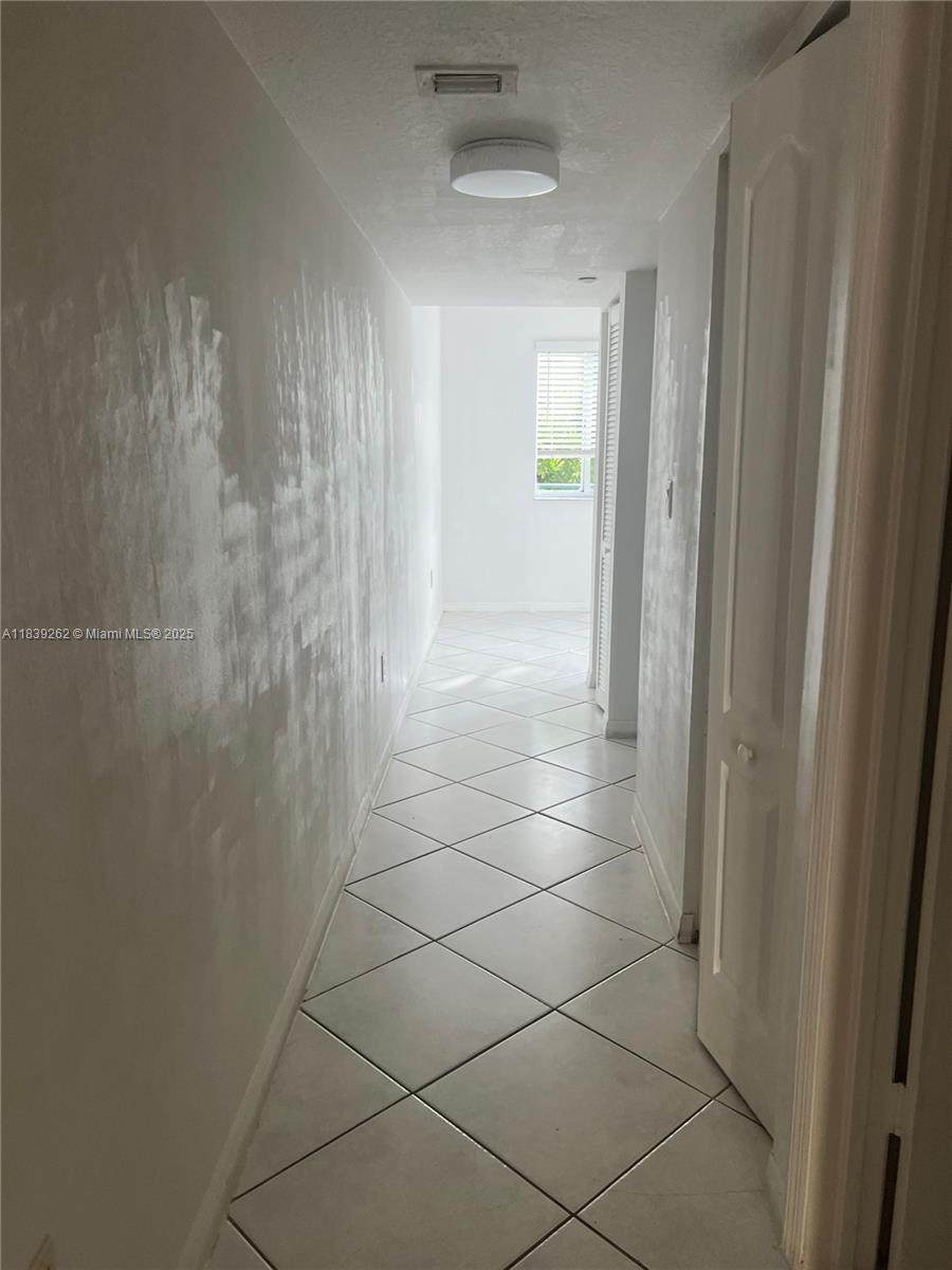 https://bt-photos.global.ssl.fastly.net/miami/1280_boomver_1_A11839262-2.jpg