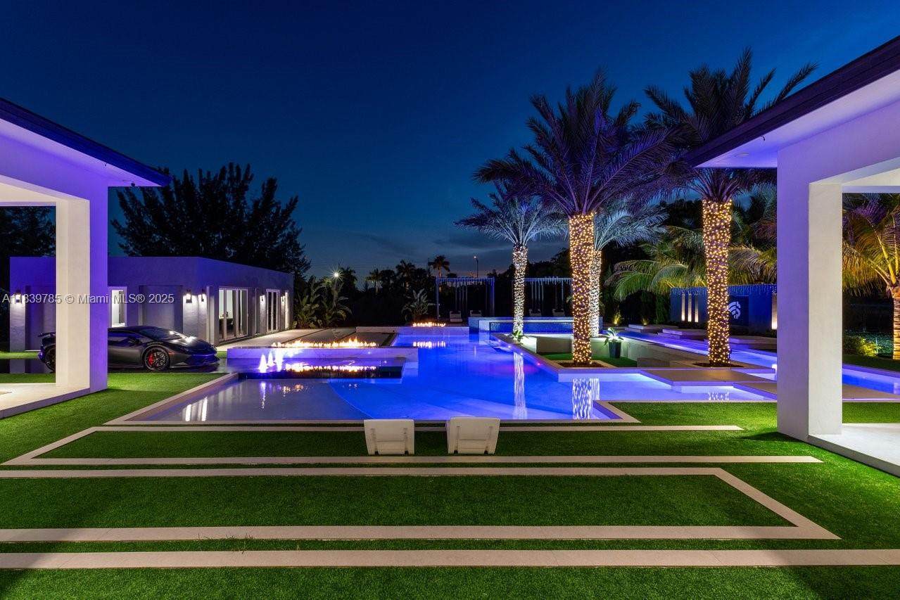 https://bt-photos.global.ssl.fastly.net/miami/orig_boomver_1_A11839785-2.jpg