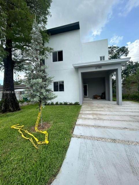 2788 9th Pl - Photo 1