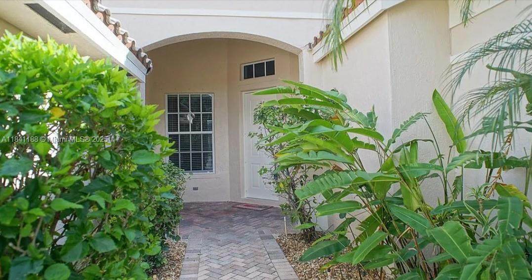 https://bt-photos.global.ssl.fastly.net/miami/orig_boomver_1_A11841188-2.jpg