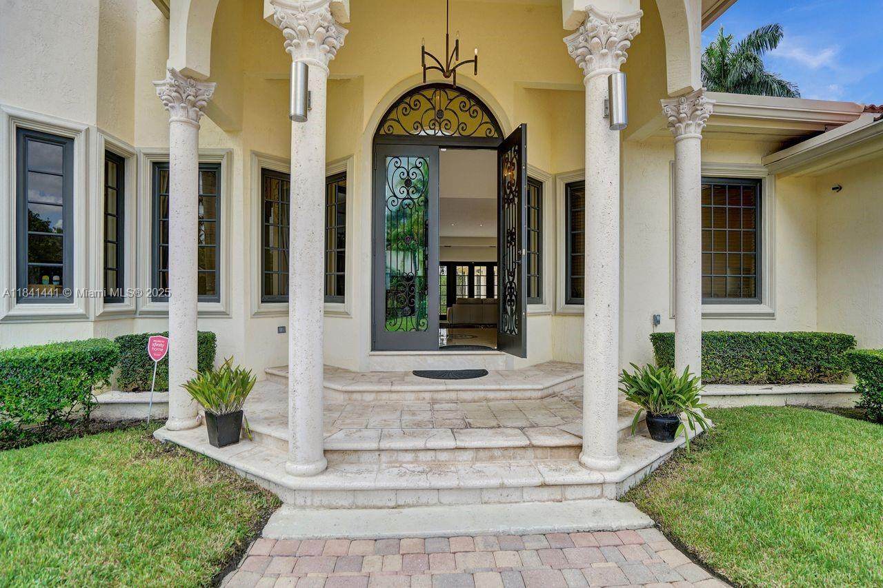 https://bt-photos.global.ssl.fastly.net/miami/orig_boomver_1_A11841441-2.jpg
