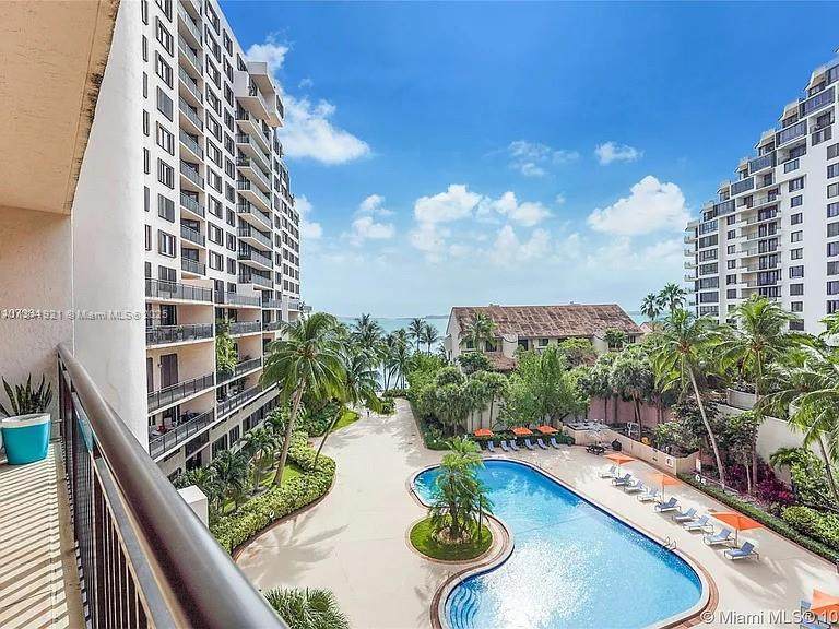540 Brickell Key Dr - Photo 1