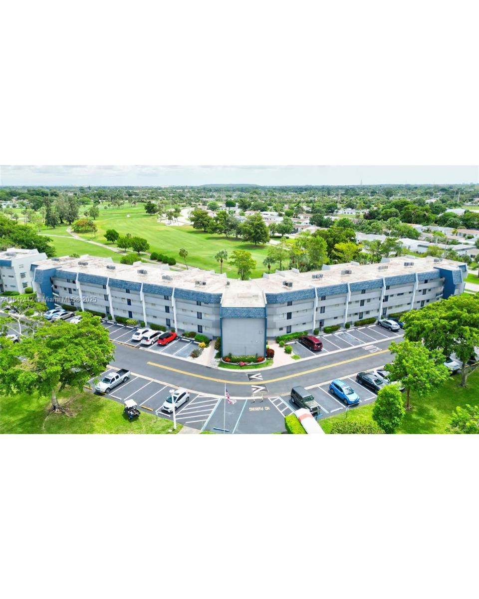 7787 Golf Cir Dr - Photo 1