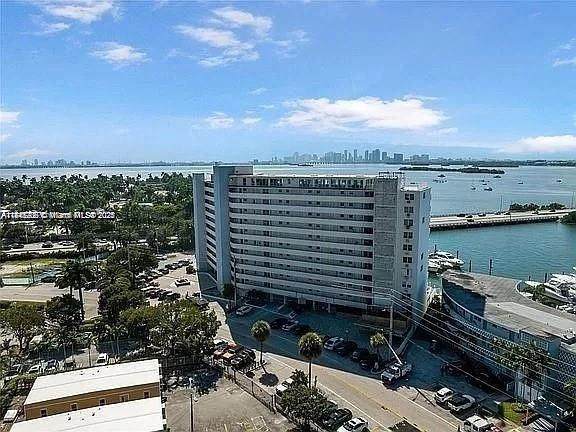 https://bt-photos.global.ssl.fastly.net/miami/orig_boomver_1_A11843206-2.jpg