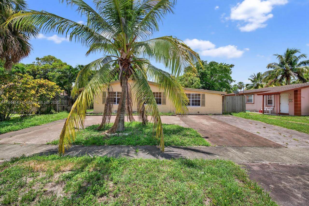 6270 12th Ct - Photo 1