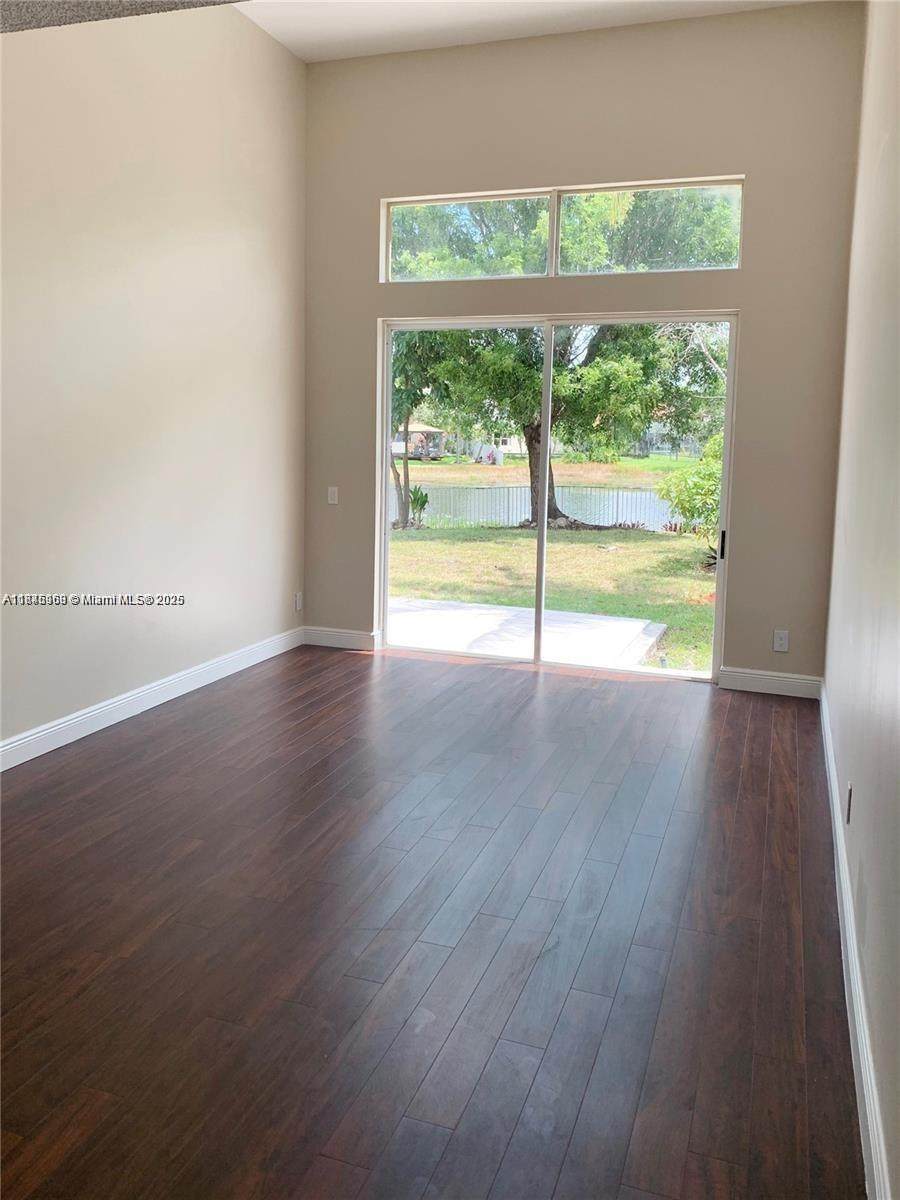 https://bt-photos.global.ssl.fastly.net/miami/1280_boomver_1_A11845168-2.jpg
