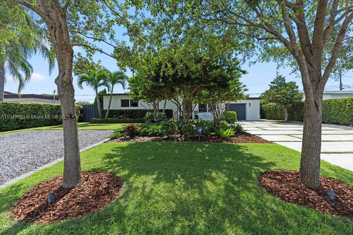 https://bt-photos.global.ssl.fastly.net/miami/orig_boomver_1_A11847063-2.jpg