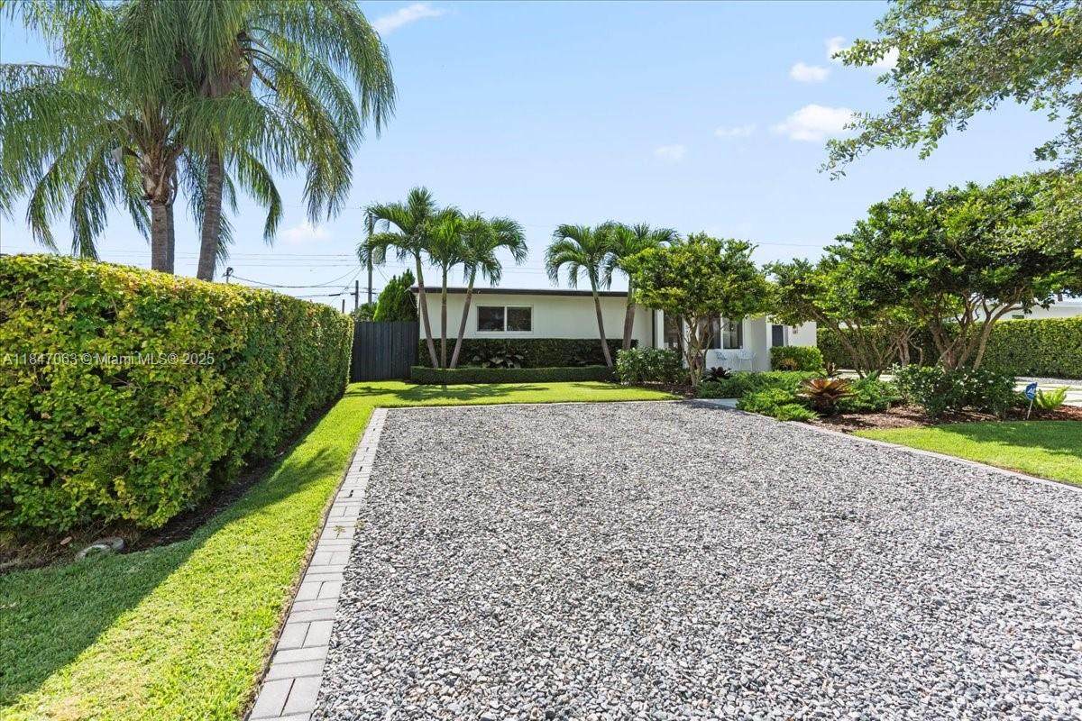 https://bt-photos.global.ssl.fastly.net/miami/orig_boomver_1_A11847063-2.jpg
