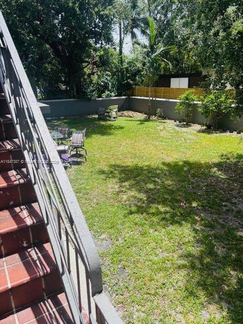 4950 Miami Ave - Photo 1