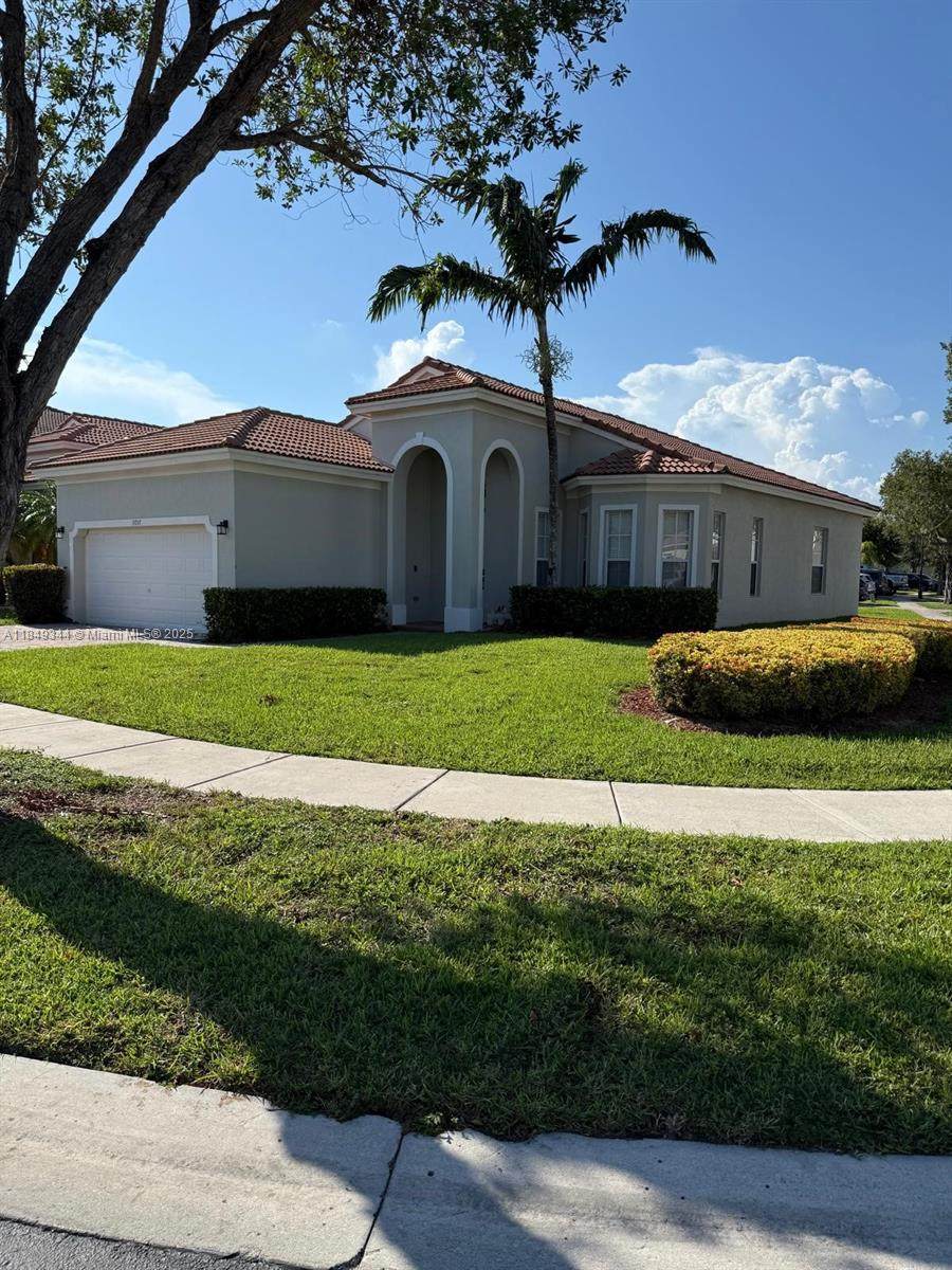 https://bt-photos.global.ssl.fastly.net/miami/orig_boomver_1_A11849344-2.jpg