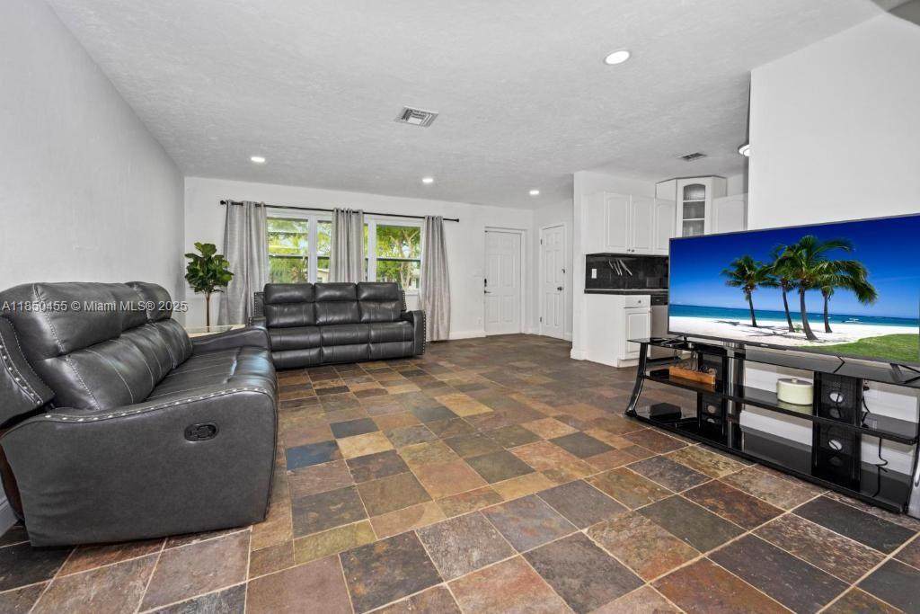 1619 9th Ave - Photo 1