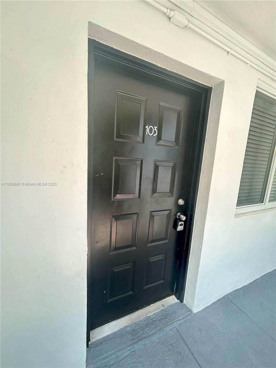 5814 4th Ct - Photo 1