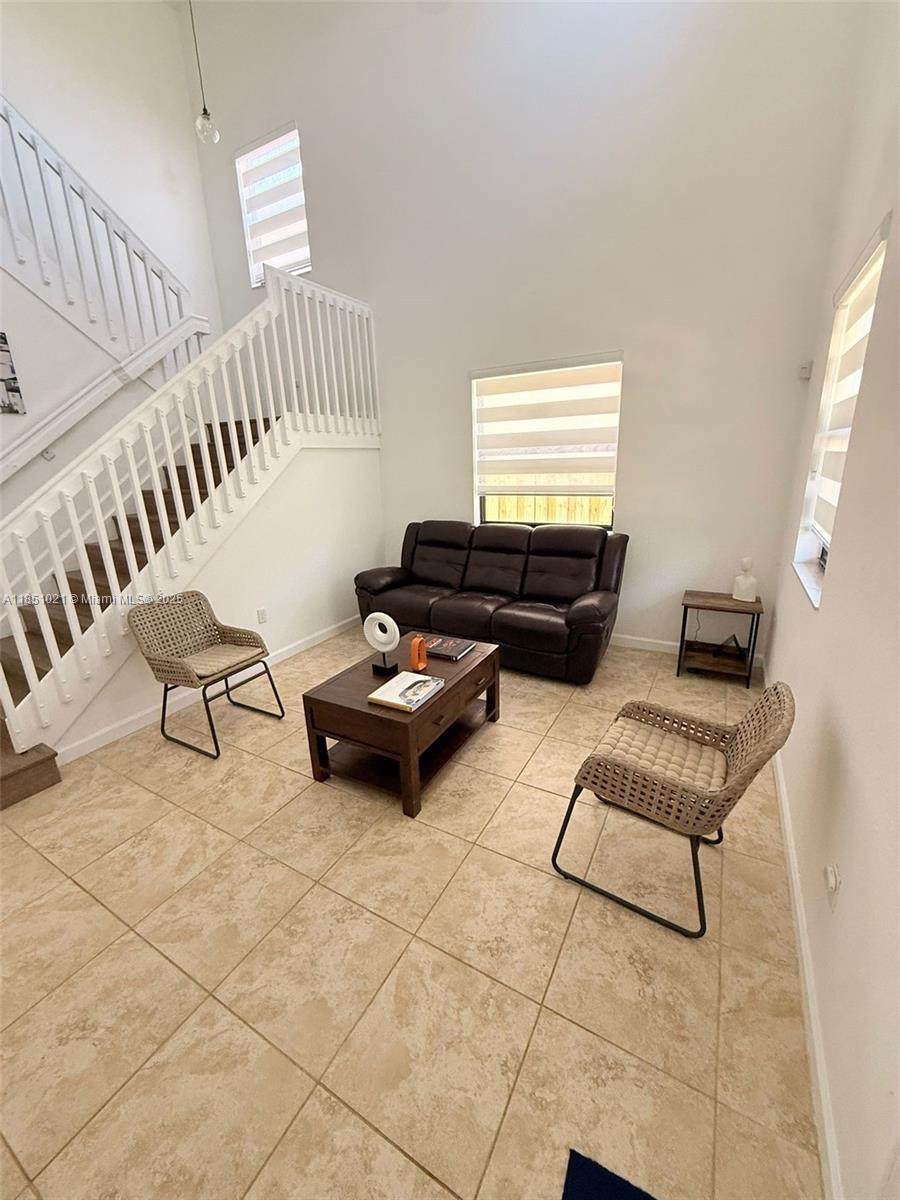 https://bt-photos.global.ssl.fastly.net/miami/1280_boomver_1_A11851021-2.jpg