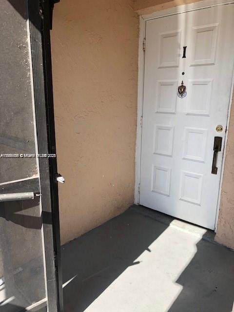 889 Hamilton Dr - Photo 1