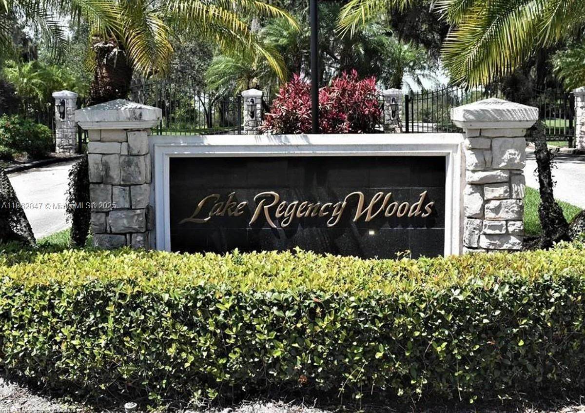 5052 Lake Regency Dr - Photo 1