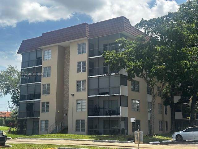 4160 Inverrary Dr - Photo 1