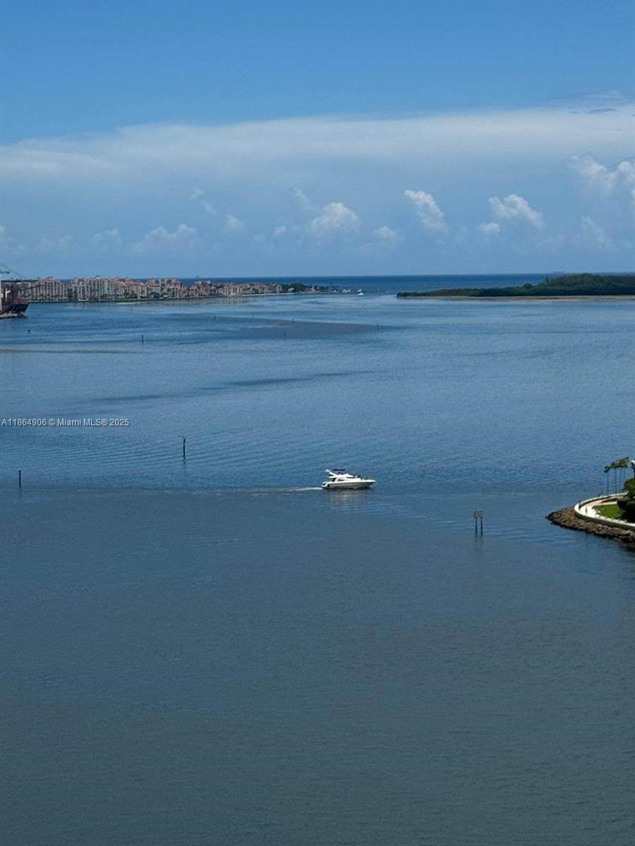 300 Biscayne Blvd - Photo 1