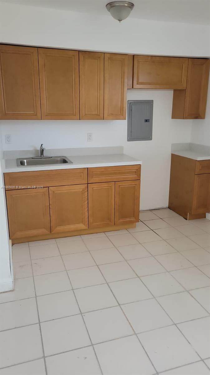 1406 2nd Ave - Photo 1