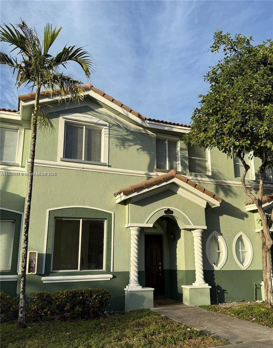 2621 15th Pl - Photo 1