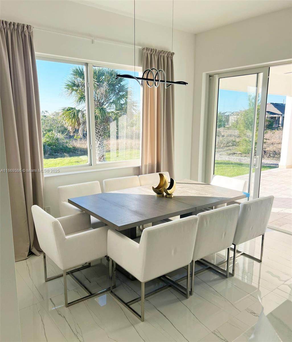 https://bt-photos.global.ssl.fastly.net/miami/1280_boomver_1_A11869386-2.jpg