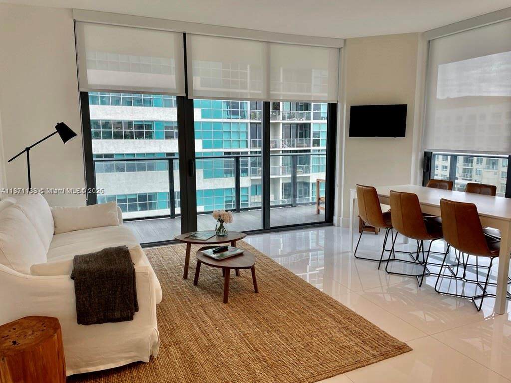 https://bt-photos.global.ssl.fastly.net/miami/orig_boomver_1_A11871188-2.jpg