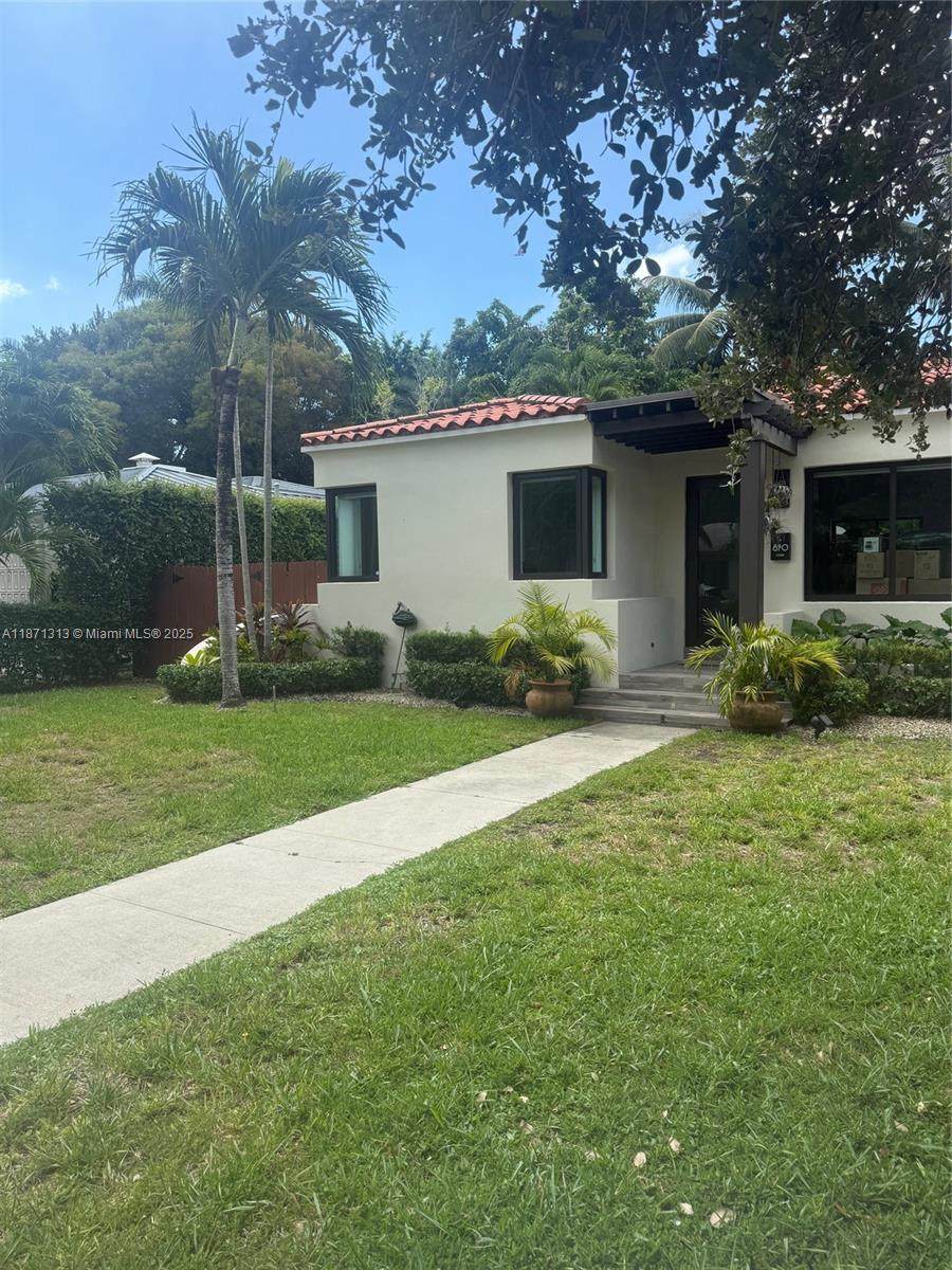 890 72nd Terrace - Photo 1
