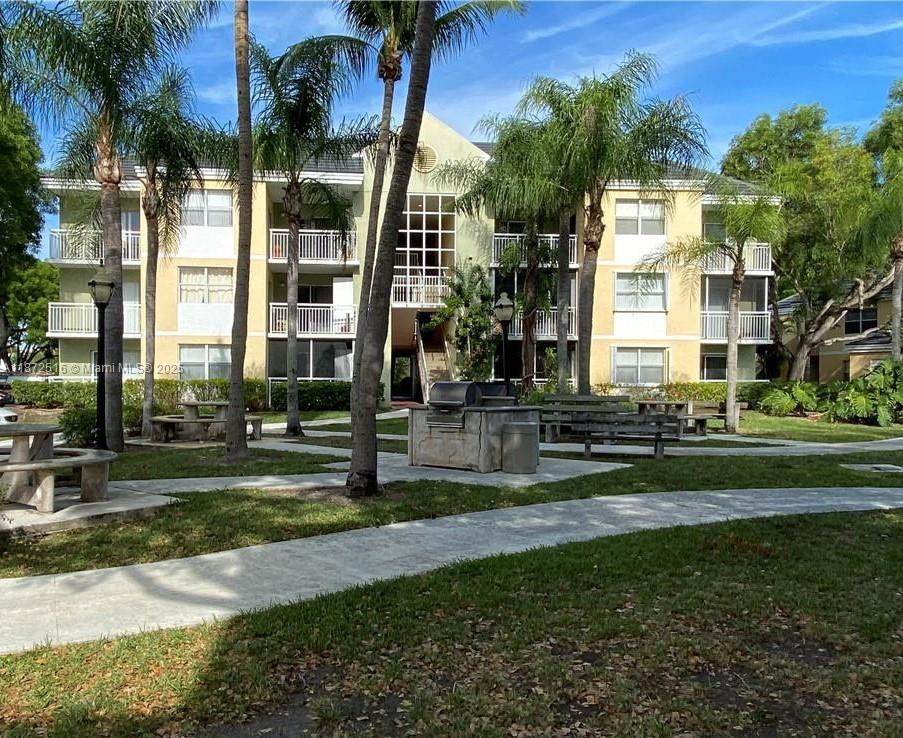 https://bt-photos.global.ssl.fastly.net/miami/orig_boomver_1_A11872516-2.jpg