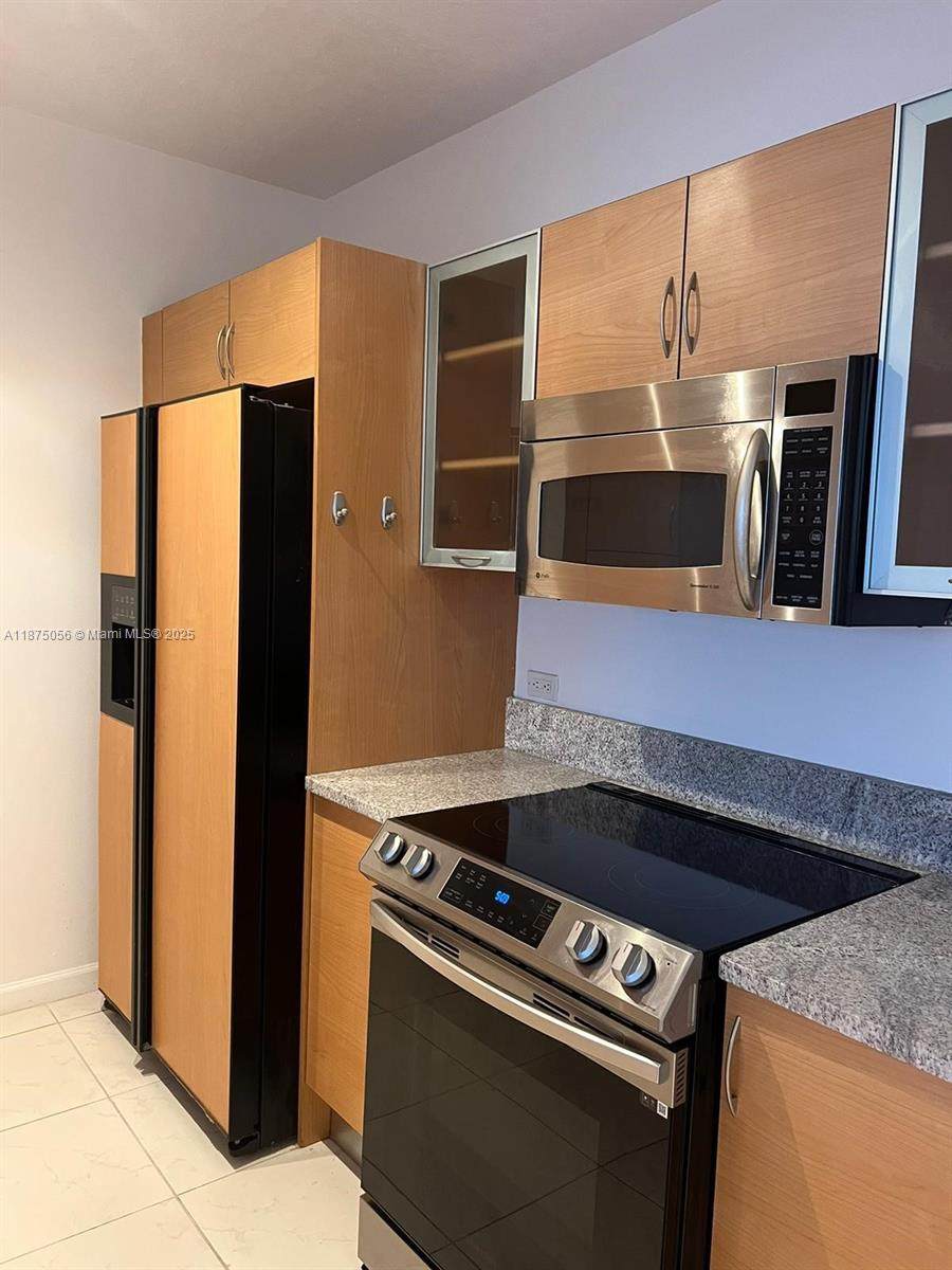 2775 187th St - Photo 1