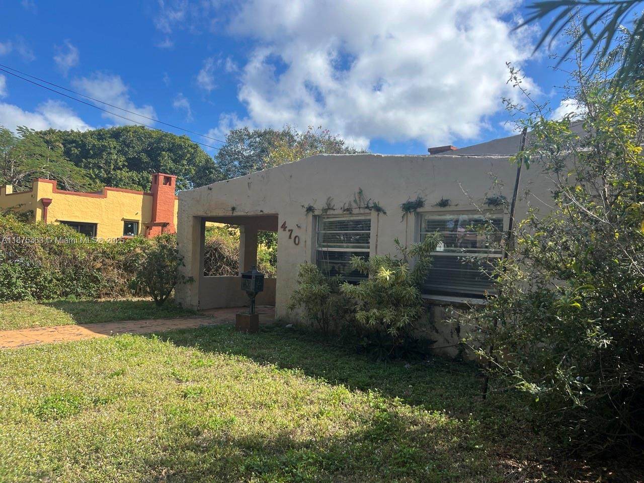 470 130th St - Photo 1