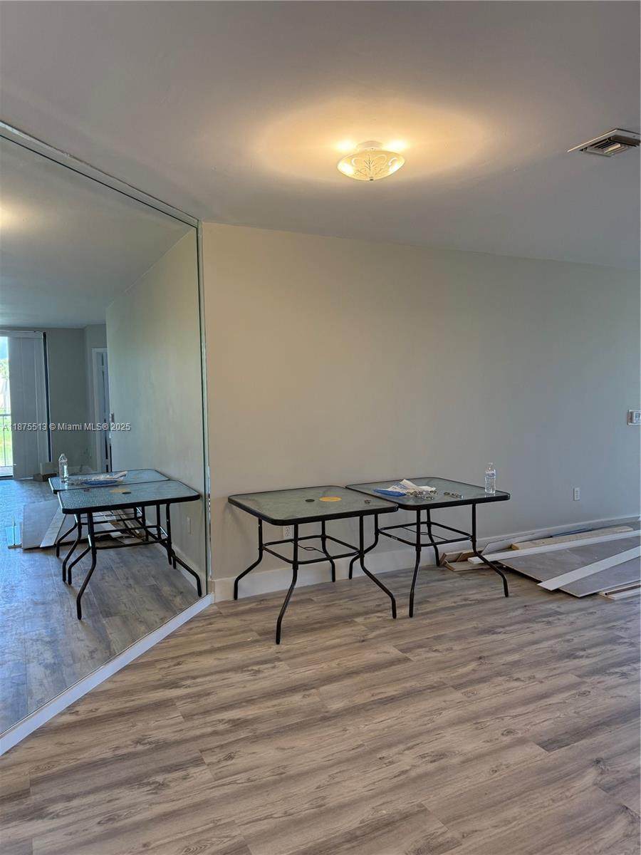 https://bt-photos.global.ssl.fastly.net/miami/1280_boomver_1_A11875513-2.jpg