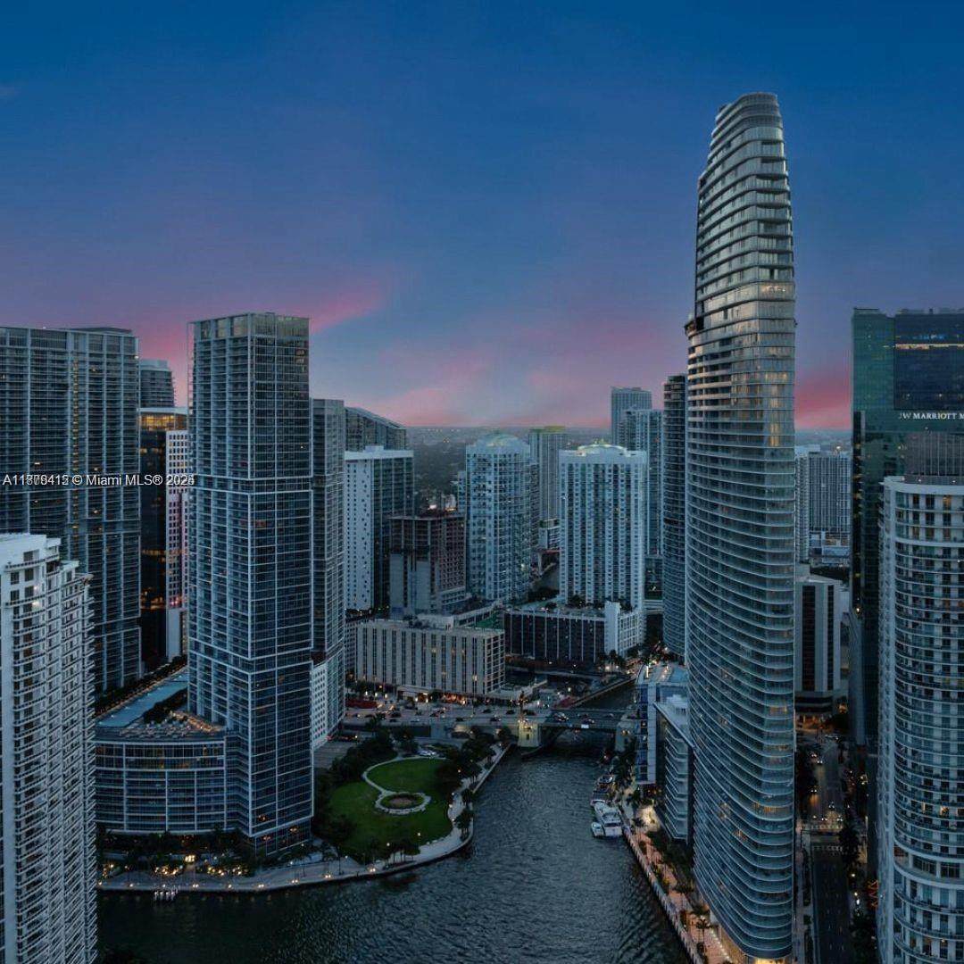 https://bt-photos.global.ssl.fastly.net/miami/1280_boomver_1_A11876415-2.jpg
