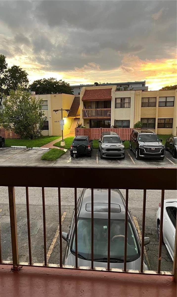 https://bt-photos.global.ssl.fastly.net/miami/orig_boomver_1_A11877635-2.jpg
