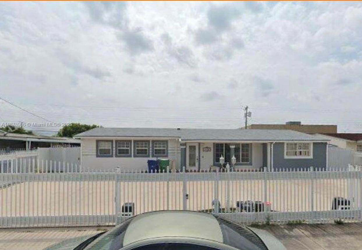 4420 168th Ter - Photo 1