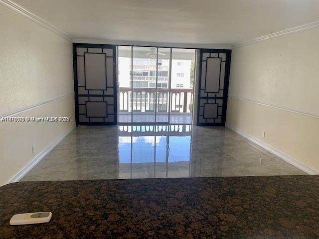 901 14th Ave - Photo 1