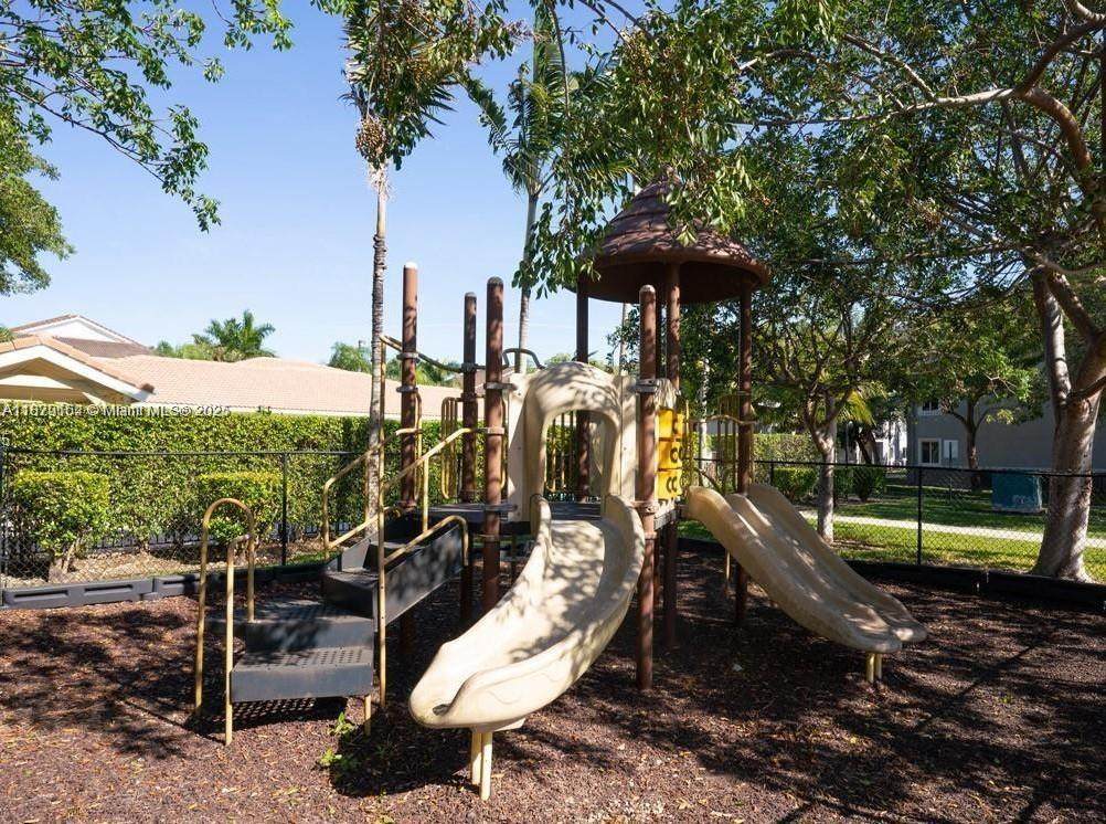 https://bt-photos.global.ssl.fastly.net/miami/orig_boomver_1_A11879154-2.jpg