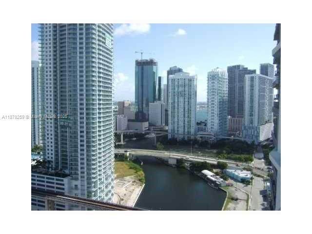 https://bt-photos.global.ssl.fastly.net/miami/orig_boomver_1_A11879259-2.jpg