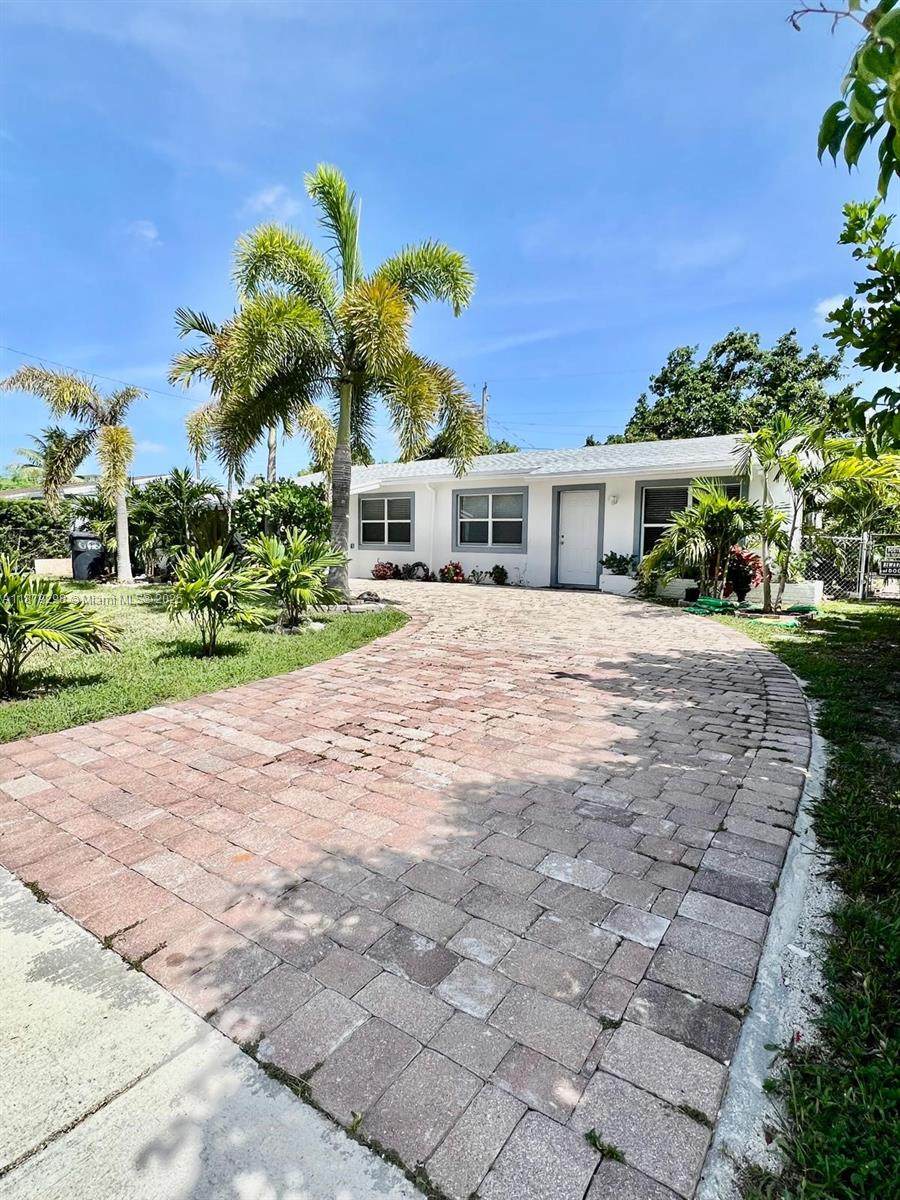 6120 15th Ct - Photo 1