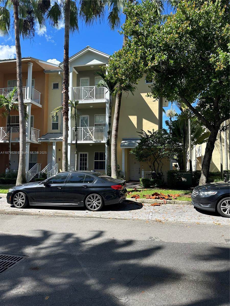 1331 3rd Ct - Photo 1