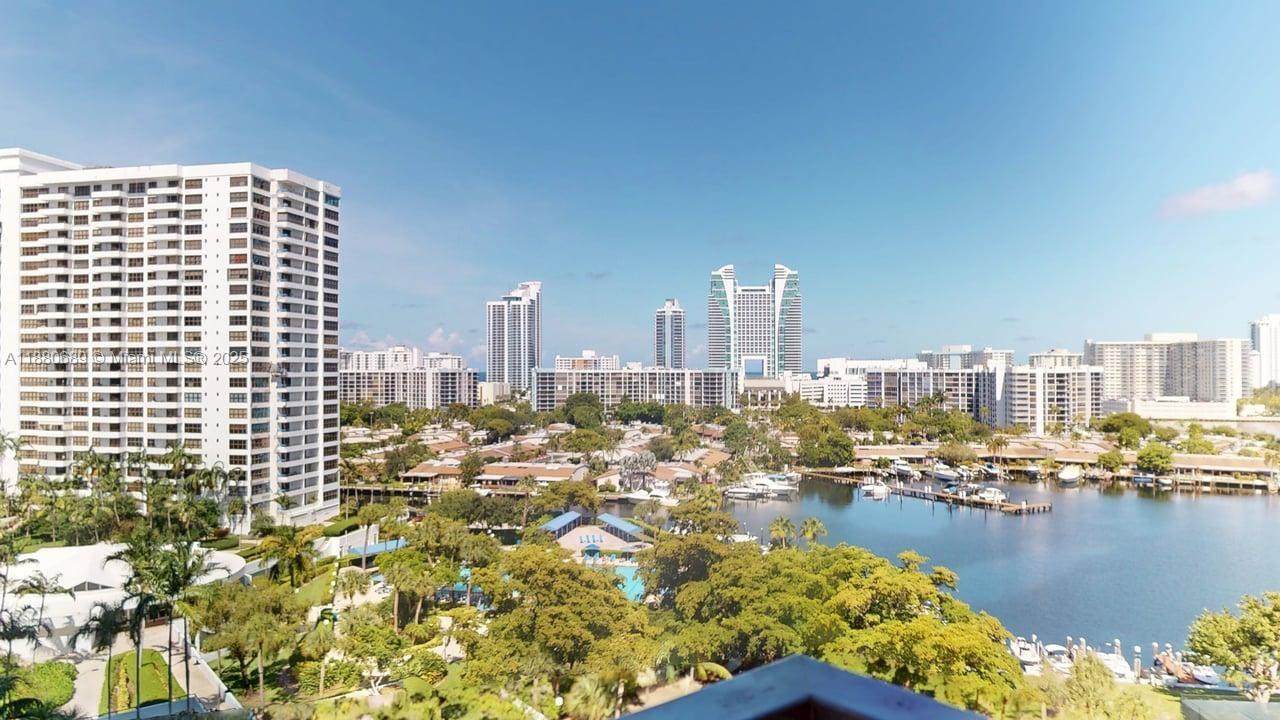 https://bt-photos.global.ssl.fastly.net/miami/1280_boomver_1_A11880689-2.jpg