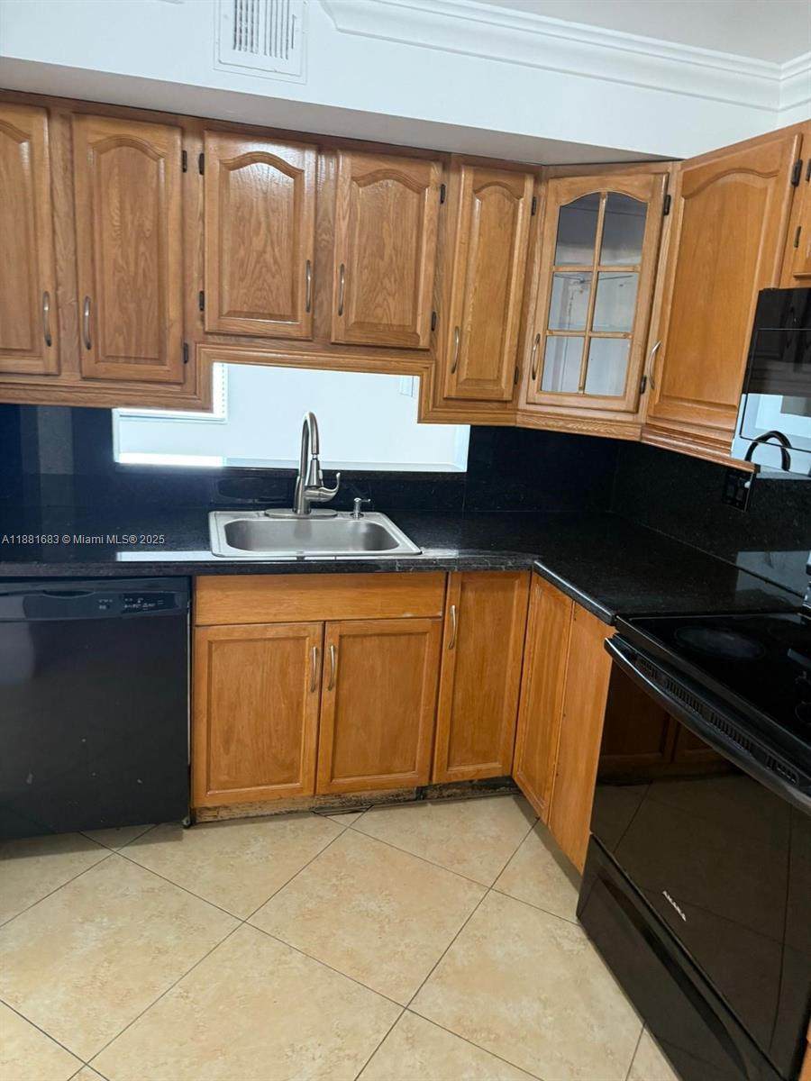 3399 Foxcroft Rd - Photo 1