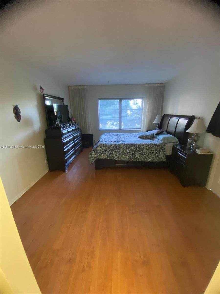 200 Diplomat Pkwy - Photo 1