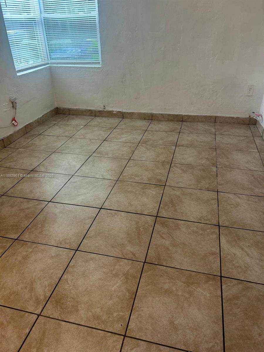 615 3rd St - Photo 1