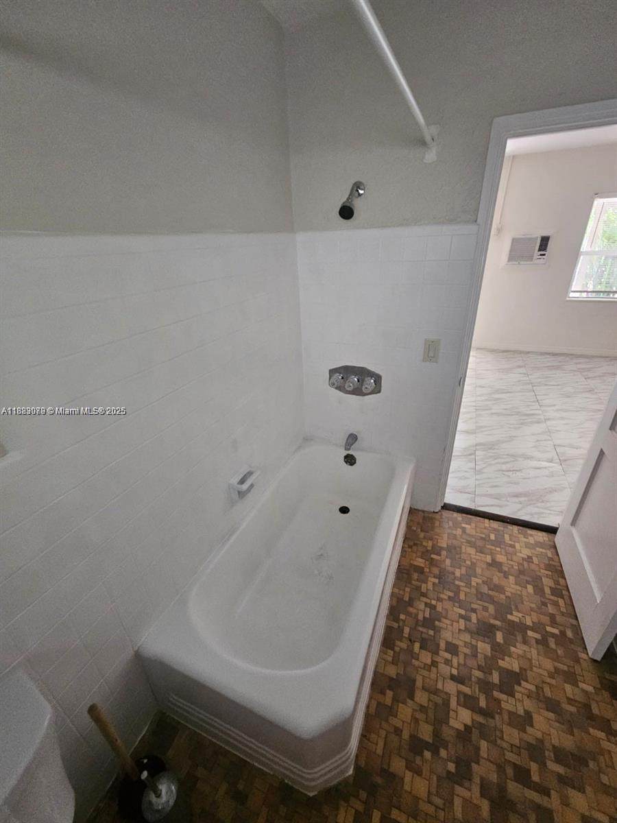 1219 6th St - Photo 1