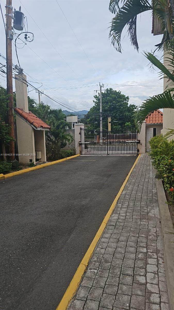 https://bt-photos.global.ssl.fastly.net/miami/orig_boomver_1_A11884625-2.jpg
