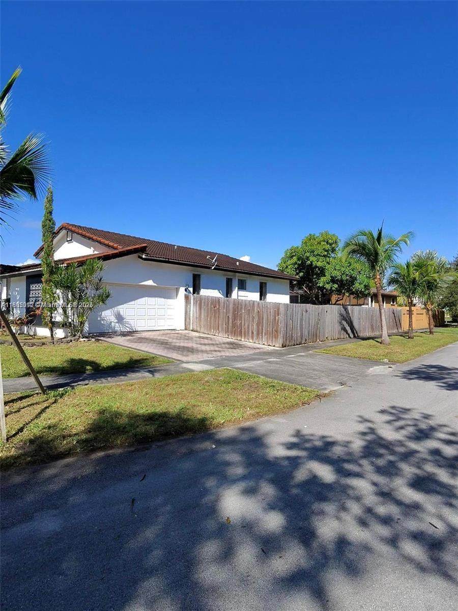 https://bt-photos.global.ssl.fastly.net/miami/orig_boomver_1_A11885012-2.jpg