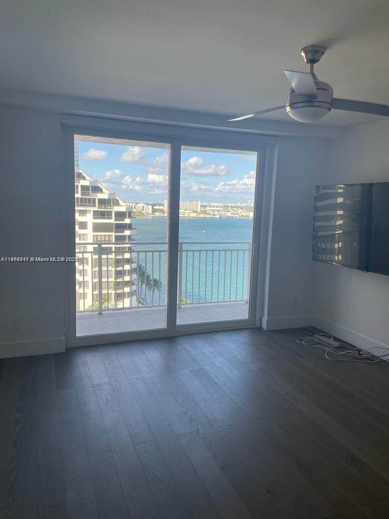 https://bt-photos.global.ssl.fastly.net/miami/orig_boomver_1_A11886347-2.jpg